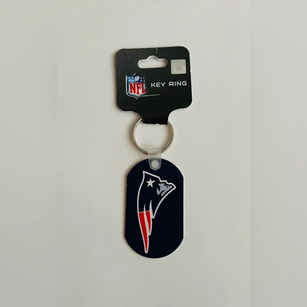 New Metal New England Patriots Keyring Team Logo WinCraft Licensed Key Football